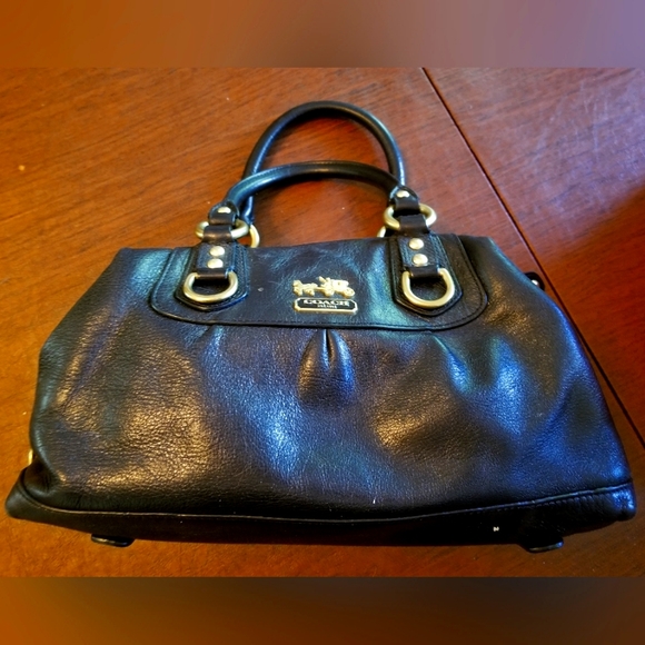 Coach Ashley satchel in black leather. Great condition. - Picture 1 of 8